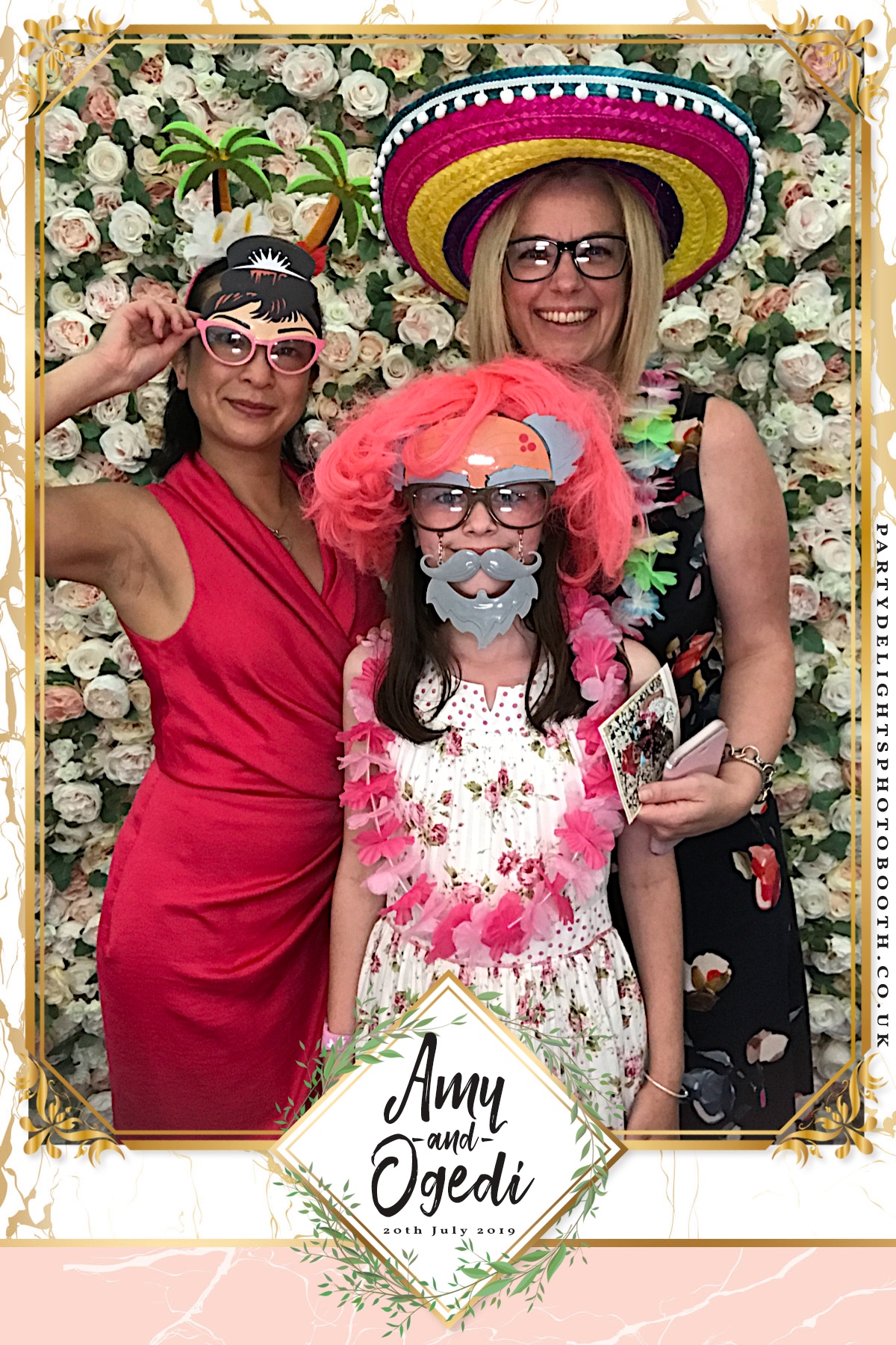 Ogedi and Amy’s Wedding - Prints | View more photos from the event at gallery.partydelightsphotobooth.co.uk/u/PartyDelightsPhotoBooth/Ogedi-and-Amy’s-Wedding-Prints-0